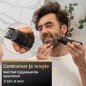 Man gebruikt de opzetkam van 3-9mm op het Wellshave scheerapparaat voor het trimmen van de baard.