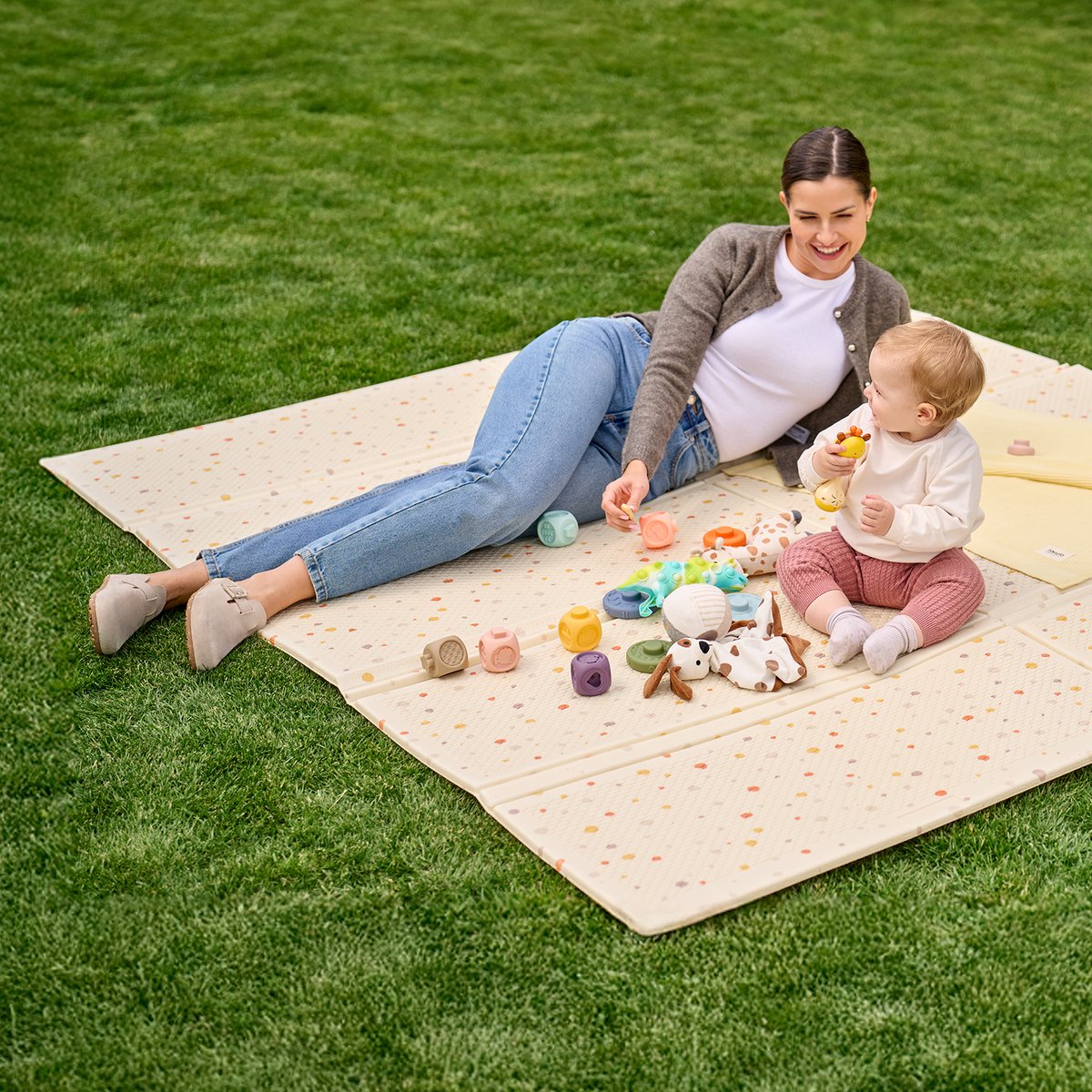 Lionelo Zora Speelmat Baby – Premium Foam Speelkleed 180×200×1.5 cm – Dikke Dubbelzijdige Kruipmat Antislip – Boho Beige Speeltapijt voor Woonkamer & Kinderkamer – Opvouwbaar + Opbergtas – Baby Speelgoed vanaf 0+ Maanden – Grote Speelmat voor Cadeau — afbeelding 21