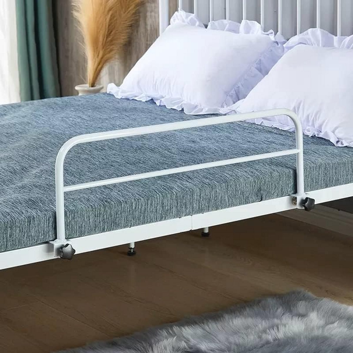 Verstelbare bedrails voor veiligheid en ondersteuning in bed, ideaal voor ouderen, zwangere vrouwen en mensen met een beperking