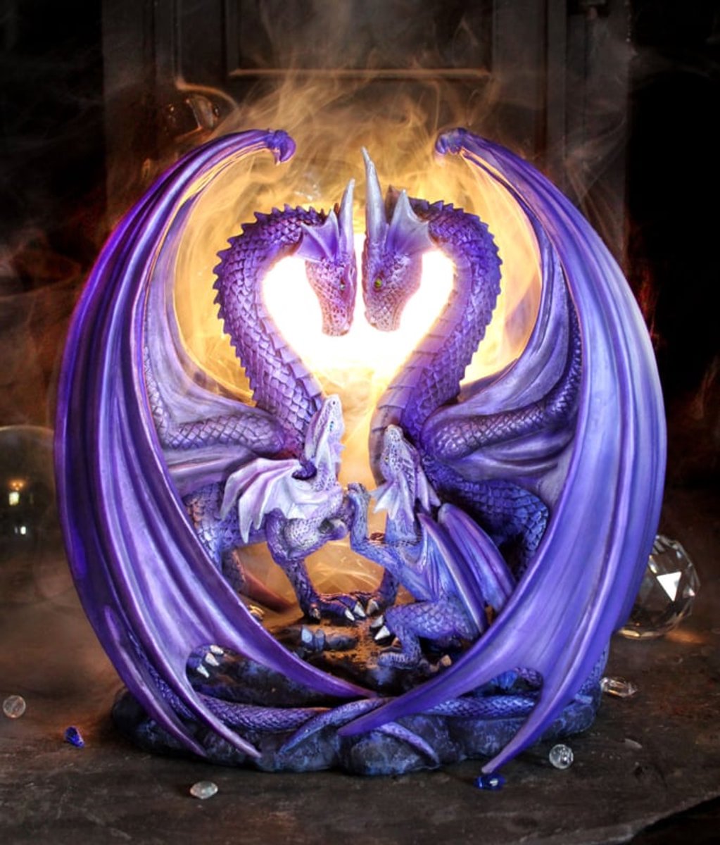 The Violet Cauldron Beeld - Raising Dragons 28cm (AS) Anne Stokes Paars