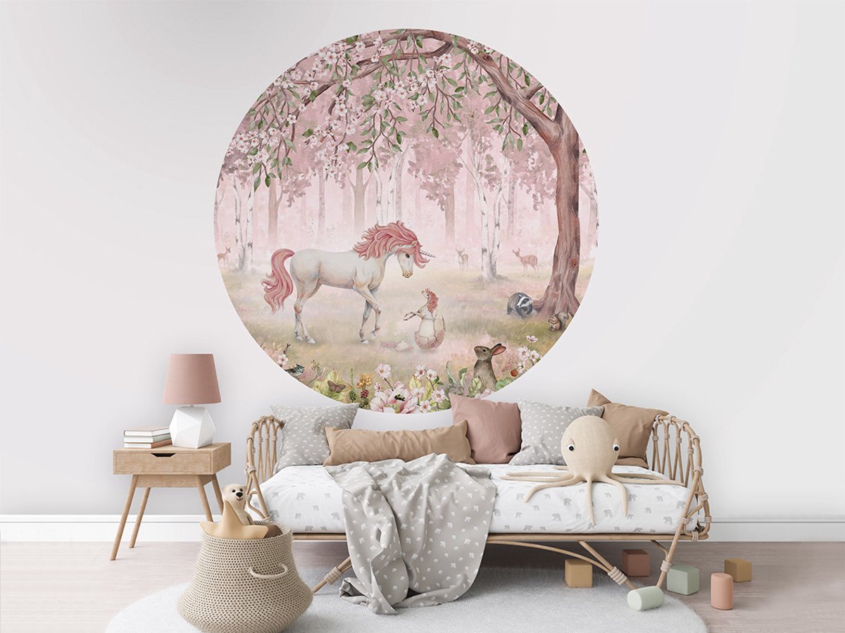 Muursticker Unicorn Forest pink Kikki Belle-kinderkamer-eyecatcher-eenhoorn-konijn-bosdieren-bos-roze-wanddecoratie-kinderkameraccessoire-100cm
