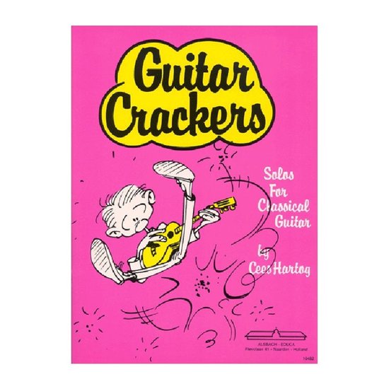 Boek "Guitar Crackers" met cartoontekening van een jongen op een gitaar, met tekst 'Solos For Classical Guitar by Cees Hartog'.