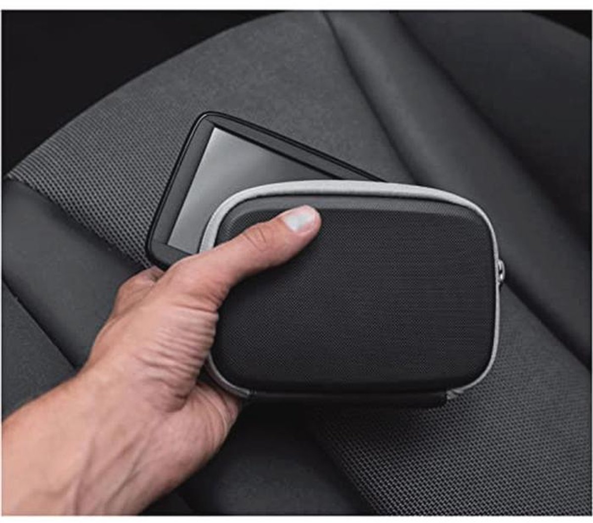 TomTom beschermtas voor 4,3 inch en 5 inch TomTom navigatiesystemen (TomTom Start, Via, Rider, GO Basic/Essential/Classic/Premium/Discover, GO Expert) – foto 4