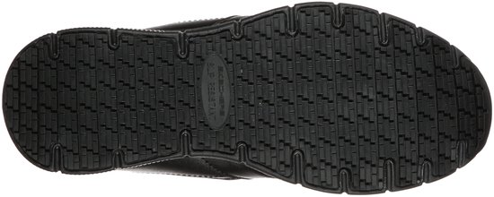Onderkant van een zwarte Skechers veterschoen met "SLIP RESISTANT" op de zool.