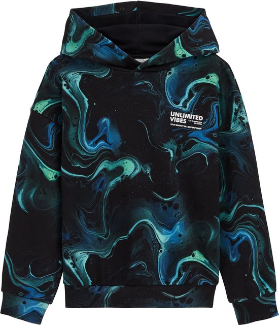 Jongens hoodie met marmerprint in zwart, blauw en groen. Tekst: 'UNLIMITED VIBES'.