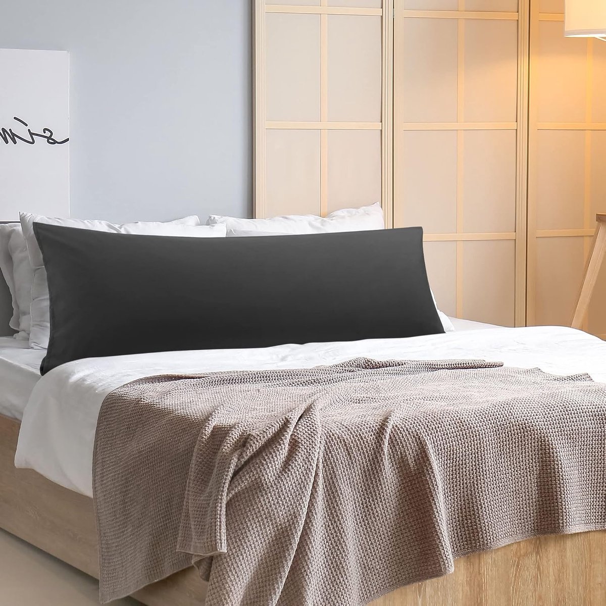 Famanu Bodykussen kussensloop 50x160 cm zwart, microvezel met hotelsluiting, lang zijslaapkussen overtrek, wasbaar en zacht. Een veelzijdige en handige keuze voor dagelijks gebruik in en om het huis.