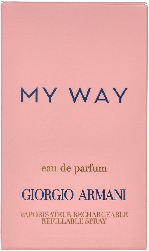Roze doos met 'MY WAY' en 'GIORGIO ARMANI' in donkerblauwe letters.