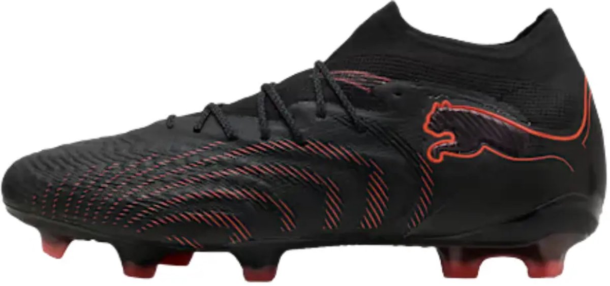 Puma future 9 ultimate fg in de kleur zwart.