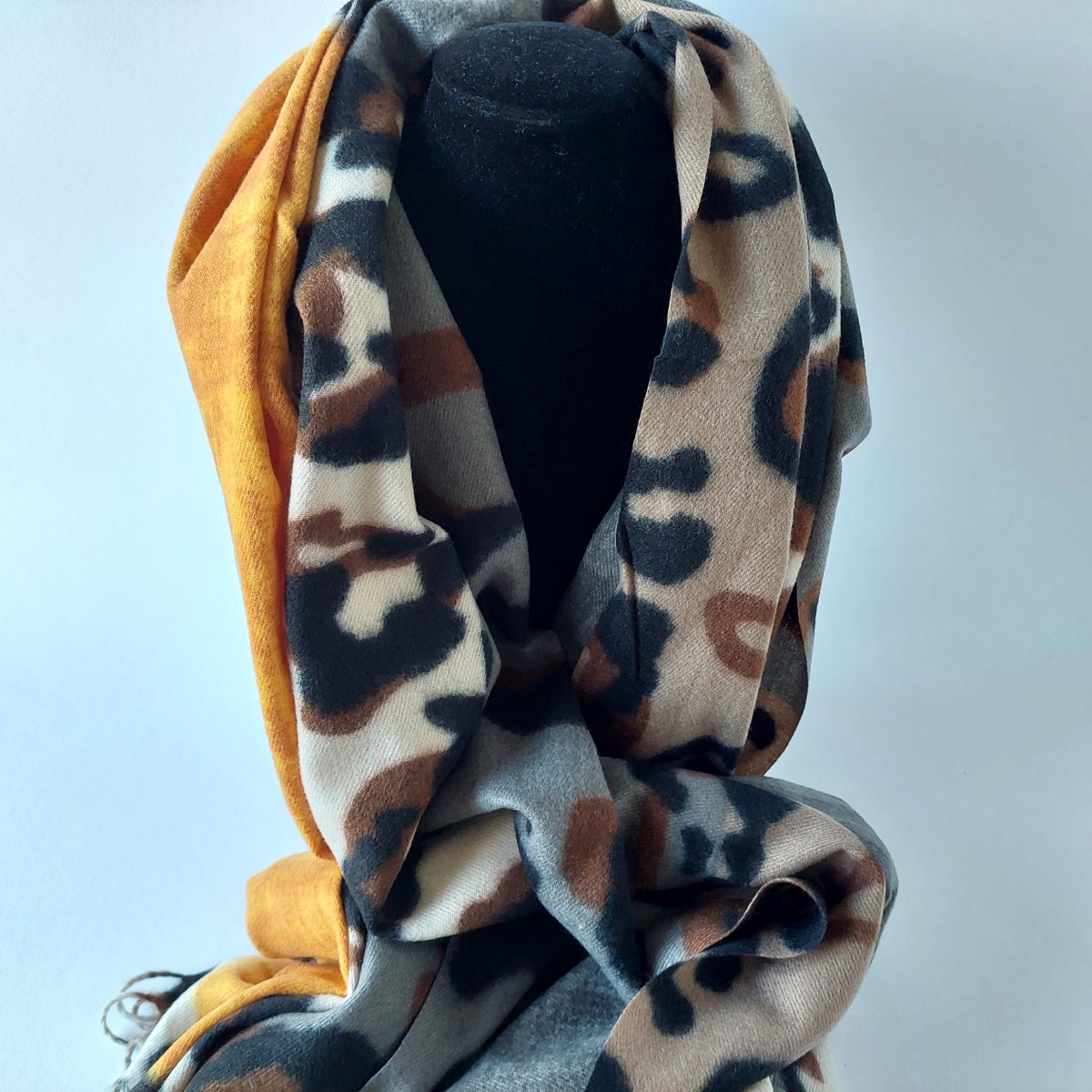 Dames warme sjaal panterprint – Viscose – Gele kleurvakken – Franjes – Dames