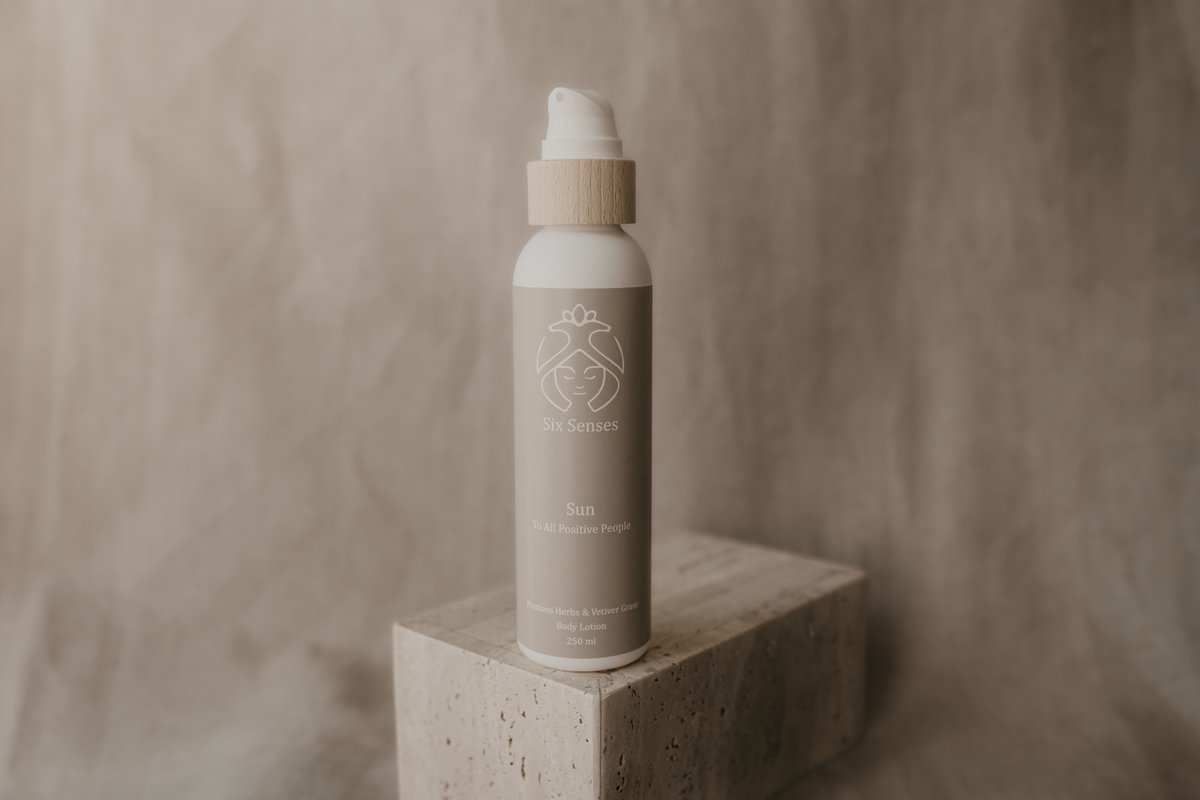 Six Senses - Body Lotion Sun - Liefdevol cadeau - Lotion - Natuurlijke oliën - Handgemaakt in Nederland