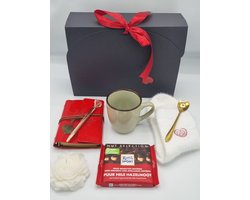 RituwellGift Geschenkset Vrouwen - Nr. 3 |- Cadeau voor Vrouw - Verwenpakket - Cadeaupakket - Giftset - Verjaardag - Moederdag - Met Notitieboek, Pen, Sok, Mok, Kaars en Chocolade - Valentijn Cadeautje voor Haar - Kerstpakket Vrouw - Cadeau Vriendin