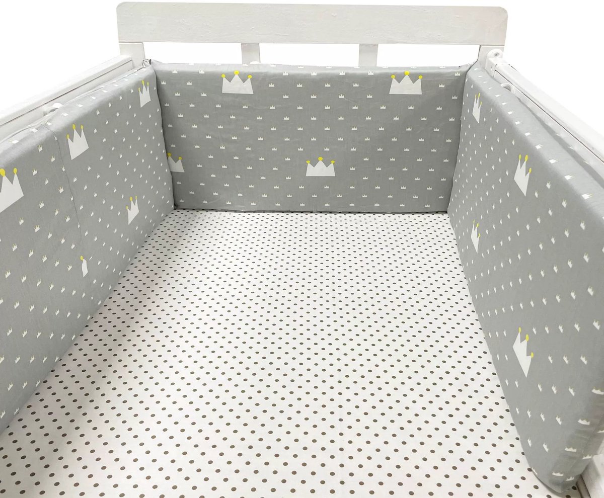 Il Bambini - Bedomrander 180x30cm - Baby Bedbumper Ledikant - Katoen - Grijs met witte kroontjes