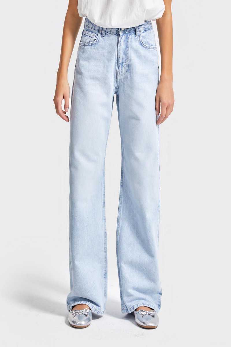 It's Basic - Straight High Rise Jeans
