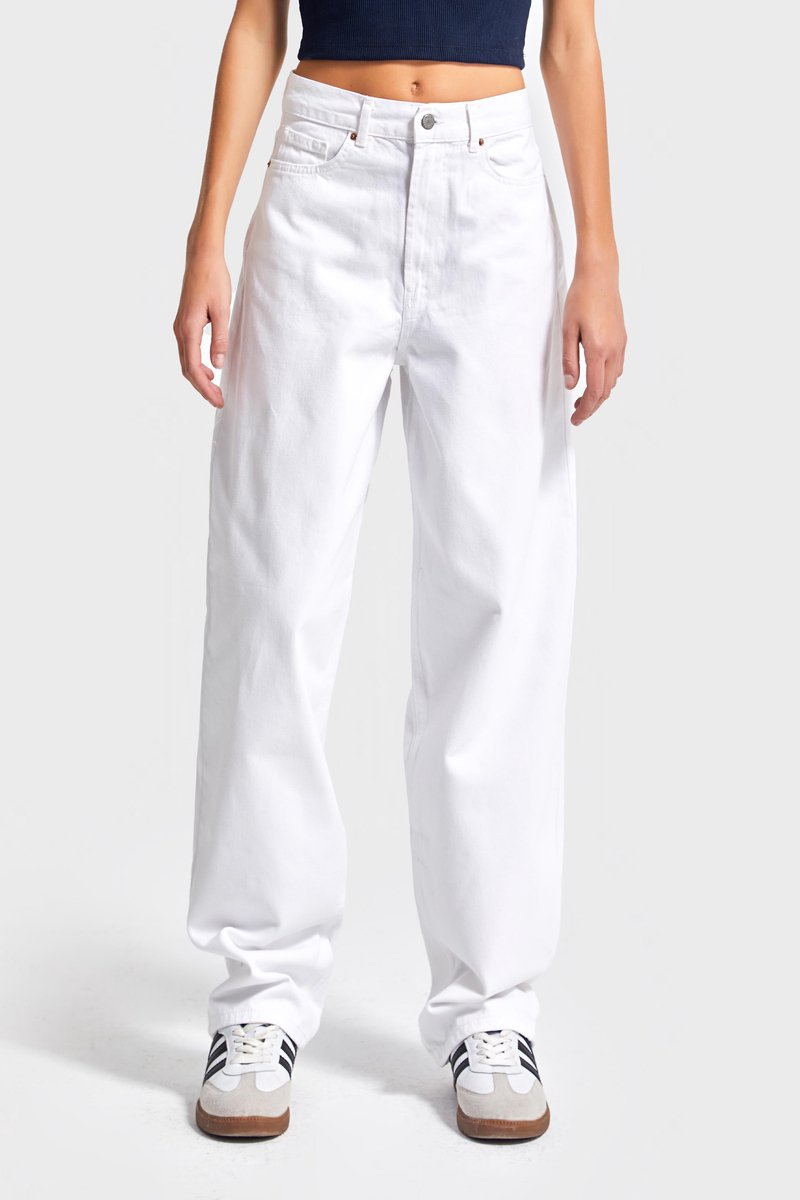 It's Basic - IVY Skater Mid Rise Jeans - Snow