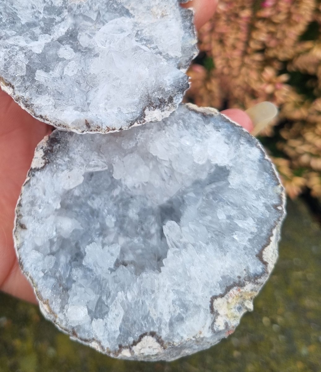 ThaleiaDesign - Mexicaanse Geode - Edelstenen en Mineralen - Kristallen - Geode - Spiritualiteit - Woondecoratie - Niet retour - Gepersonaliseerd product - Maat M