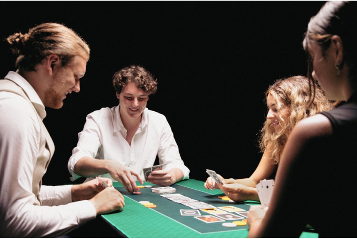 999 Games - The Gang – Kaartspel- Het pokerspel waarbij je samenwerkt! — cadeau in Partyspellen - foto 2