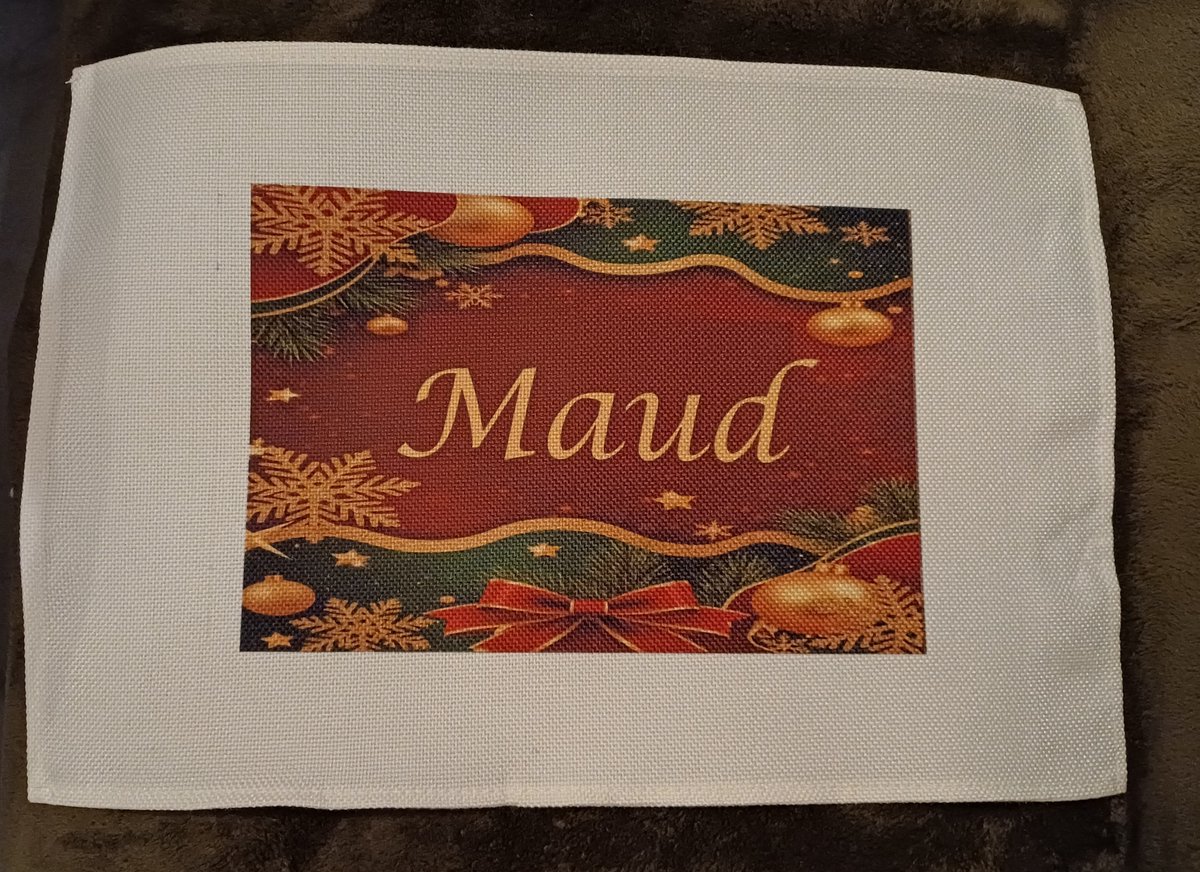 Gepersonaliseerde Placemat met Naam – Luxe Kerstthema Goud en Rood – Cadeau met Eigen Naam