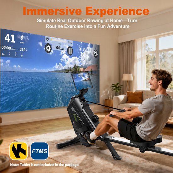 Man roeit op een roeimachine, met een scherm dat een waterlandschap toont voor een virtuele roei-ervaring. Tablet niet inbegrepen.