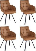 Set van vier cognackleurige eetkamerstoelen van microvezelstof met armleuningen en zwarte metalen poten.