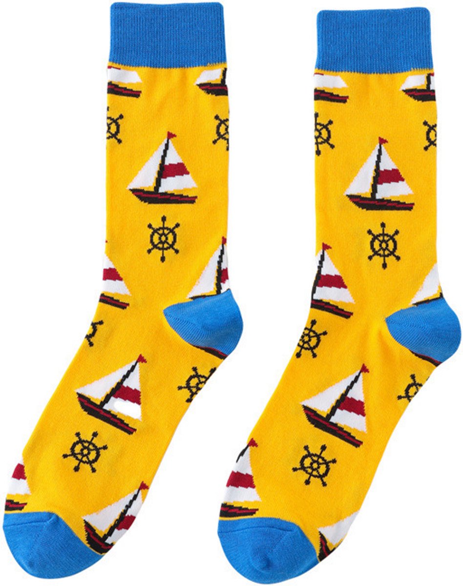 Heren sokken - mannen sokken - geel - blauw - leuke print boot - zeilboot - 40 - 46 - cadeau voor hem - Kerst cadeau - verjaardagscadeau - geschenk man