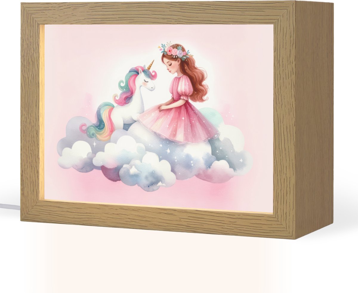 Nachtlampje 20x15 cm - Kinder lampje - Eenhoorn - Prinses - Unicorn - Roze - Wolken - Tafellamp kinderkamer - Slaapkamer lamp - Bedlamp kinderen - Kinderlampje stopcontact - Wandlamp babykamer - Nachtlampjes