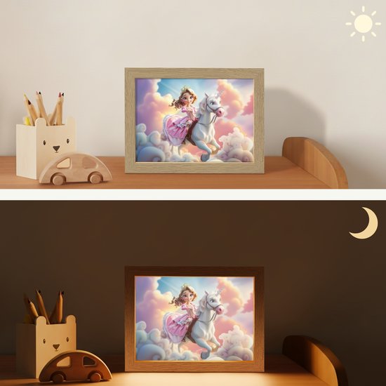 Nachtlampje 20x15 cm - Kinder lampje - Prinses - Eenhoorn - Meisje - Wolken - Tafellamp kinderkamer - Slaapkamer lamp - Bedlamp kinderen - Kinderlampje stopcontact - Wandlamp babykamer - Nachtlampjes van Merkloos — afbeelding 4