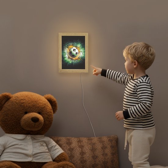 Nachtlampje 15x20 cm - Kinder lampje - Bal - Voetbal - Groen - Oranje - Rook - Tafellamp kinderkamer - Slaapkamer lamp - Bedlamp kinderen - Kinderlampje stopcontact - Wandlamp babykamer - Nachtlampjes van OnlyWow — afbeelding 5