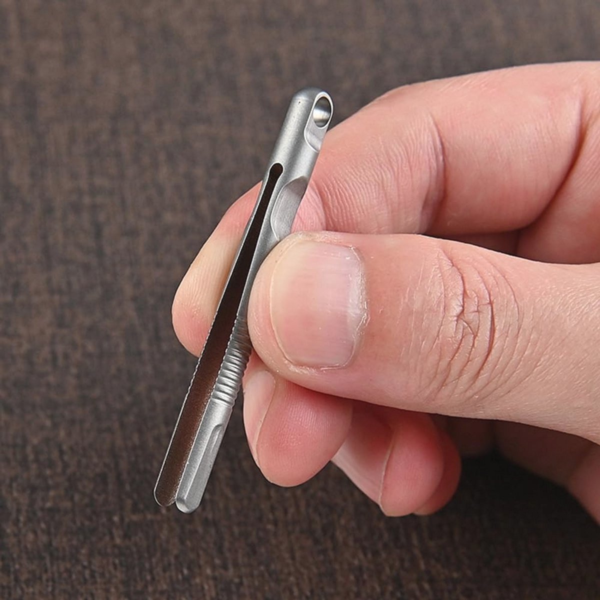 Mini Pincet Antislip Sleutelhanger voor Avontuur en Dagelijks Gebruik