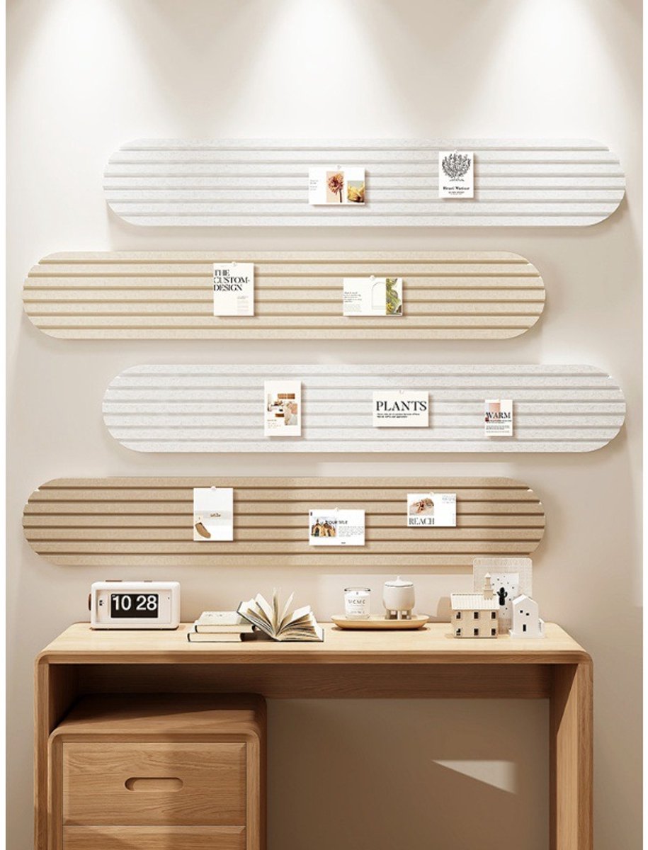 4 stuks vilten prikbordstrips van 20x60cm met 20 punaises, zelfklevend prikbord voor notities, foto's en schema's, lichtgewicht vilten wandtegels die de muur niet beschadigen (Camel)