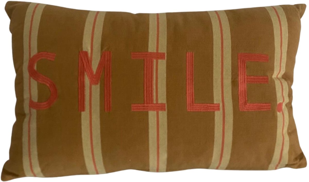 Mica Decorations - Kussen - Smile - Bruin - 55x35 cm