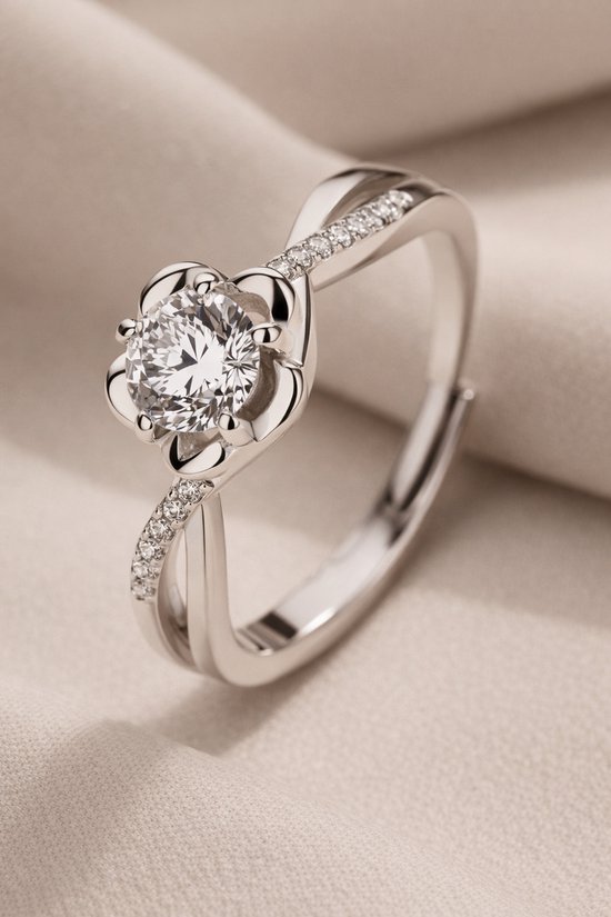 Bague Lundholm en Argent Sterling 925 avec Zircone - Bague de Luxe pour Femme Ajustable - Bague One Size en Argent avec Pierre - Cadeaux pour Femmes cadeau pour Femme - Design Scandinave - dans Emballage Cadeau de Luxe