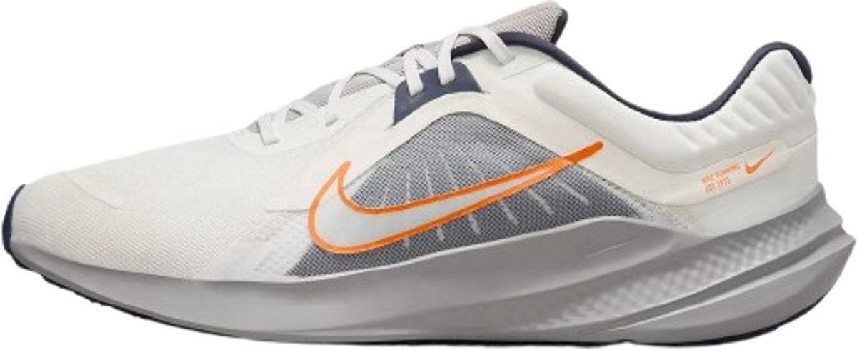 Nike Quest 5 Hardloopschoenen – Sail/Thunder /Light Iron Ore/Total Quest Hardlopen Heren Hardloopschoenen Wit