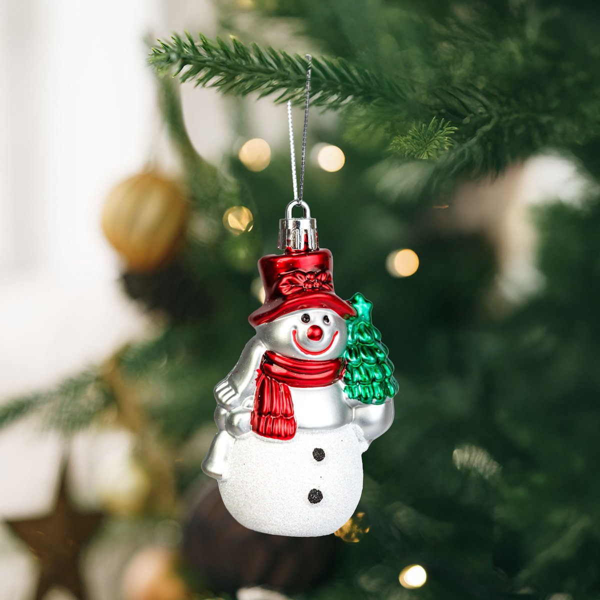 Kerstboomdecoratie Kerstbal Sneeuwpop – Hangende kerstornament van kunststof – Sneeuwpop met kerstboom 1 Stuks [59753]