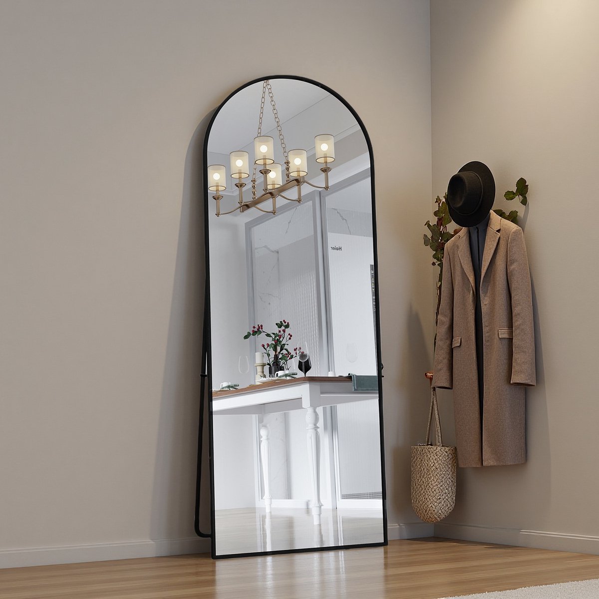 Zwarte Boogvormige Staande Spiegel 162x53 cm – Aluminium Frame met Gehard Glas, Volledige Lichaamsspiegel & Make-up Spiegel voor Slaapkamer of Hal