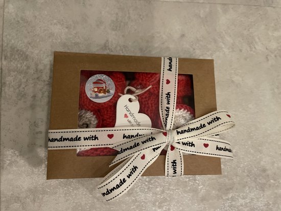 Maminobaby.nl baby geschenkset meisjes/jongens | Handgemaakt | Gehaakte Babyslofjes | Kerstman | Kraamcadeu | Babyshower | Kerstcadeau — afbeelding 5