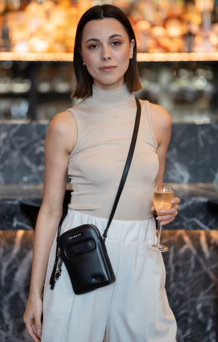 Hedgren CORTADO+ Telefoontasje Crossbody met RFID-bescherming – Waterafstotend – Gerecycled materiaal - Zwart