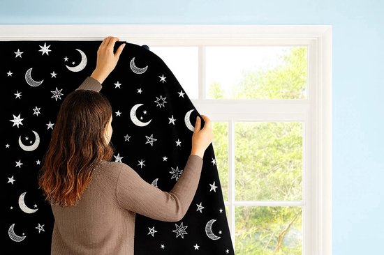 Liefjes & Co Portable Blackout Star Curtain – Verduisteringsgordijn met Zuignappen – Geschikt voor Ramen tot 130×200 cm