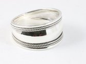 Brede hoogglans zilveren ring met kabelpatronen - maat 19.5