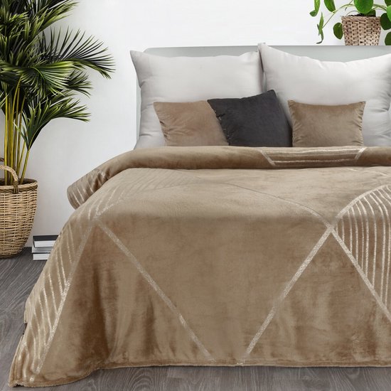 Oneiro’s Luxe Plaid GINKO Type 3 beige- 150 x 200 cm - wonen - interieur - slaapkamer - deken – cosy – fleece - sprei