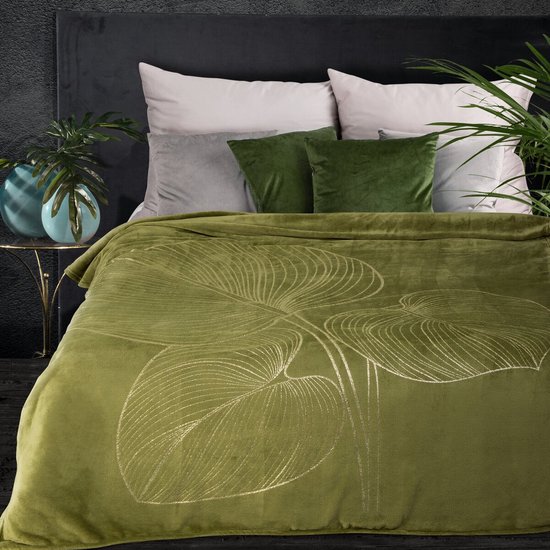Oneiro's Luxe Plaid BLANCA vert olive - 150 x 200 cm - salon - intérieur - chambre - couverture - cosy - polaire - couvre-lit