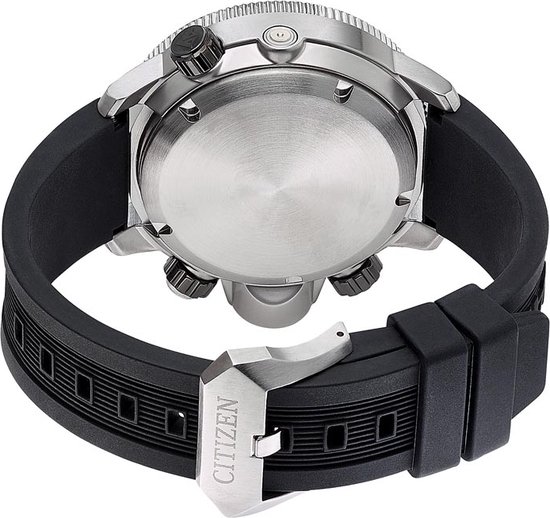 Zilverkleurig Citizen horloge met zwarte band, zicht op de achterkant.