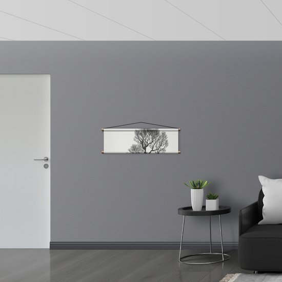 WallClassics - Affiche Textile - Top of Bare Tree at Grey Sky - 90x30 cm Photo sur Textile