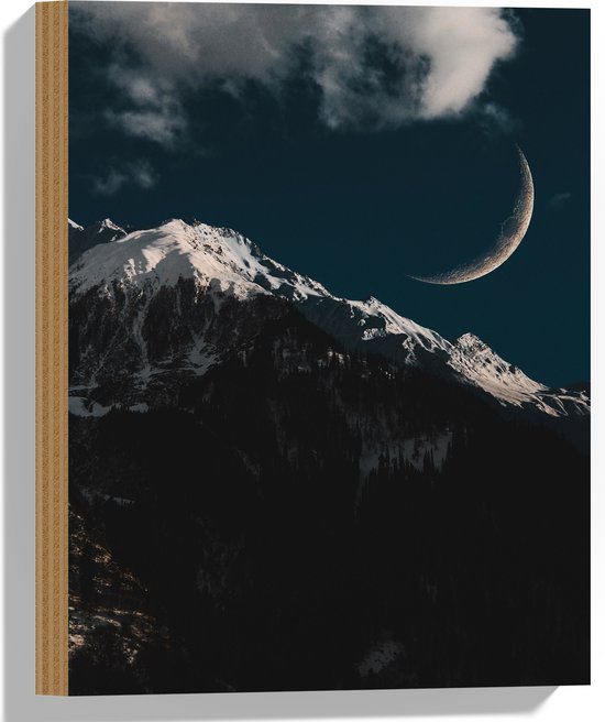 WallClassics - Bois - Lune étroite au-dessus de la montagne enneigée - 30x40 cm - 12 mm d'épaisseur - Photo sur Bois (Avec Système d'accrochage)