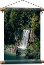 WallClassics - Textielposter - Waterval Uitstromend in de Zee - 30x40 cm Foto op Textiel