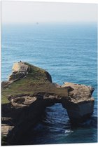 WallClassics - Drapeau - Rocher et vert dans l'océan - Photo 60x90 cm sur drapeau polyester