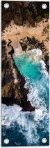 WallClassics - Tuinposter – Bovenaanzicht van Strand - 20x60 cm Foto op Tuinposter  (wanddecoratie voor buiten en binnen)