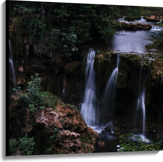 WallClassics - Canvas  - Watervallen in de Natuur - 100x100 cm Foto op Canvas Schilderij (Wanddecoratie op Canvas)