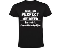 Ik ben niet perfect maar ik ben een De Beer en dat is eigenlijk hetzelfde Heren T-shirt | achternaam | jarig | verjaardag | naam | grappig | Zwart