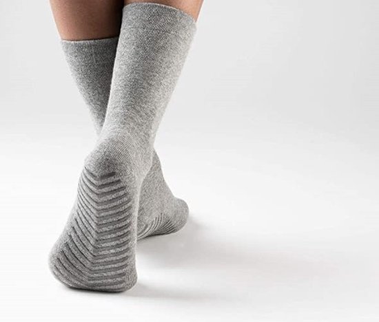 Malinsi Chaussettes Antidérapantes 3-Pack - 3 Paires Couleurs Foncées taille 42-46 - Chaussettes d'intérieur Femme et Homme