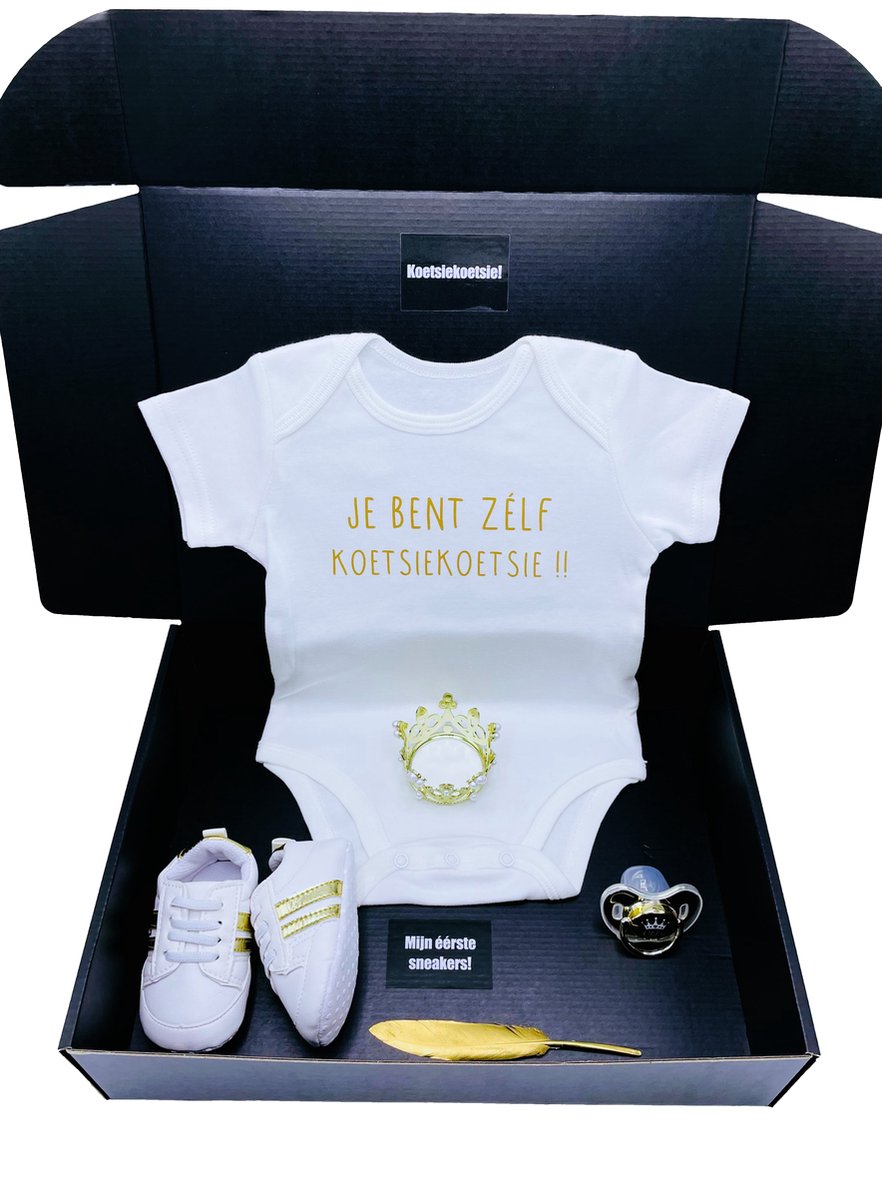 Goedkoopste Kraamcadeau - koetsiekoetsie - romper - baby sneakers - speen - rechtstreeks versturen mogelijk